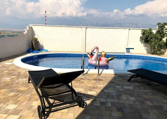 Matej With Pool Apartment Povljana